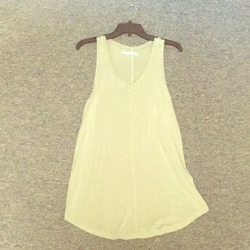 Maurice’s tank top.